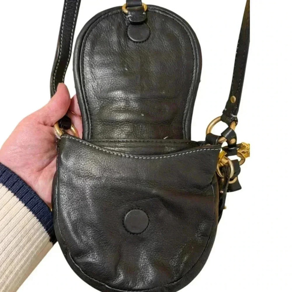 Juicy Couture Crossbody Bag Iconic Heart Lock Vintage Leather Black Brass Women - Picture 6 of 16